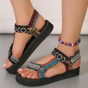 Women’s Geometric Pattern Sandals